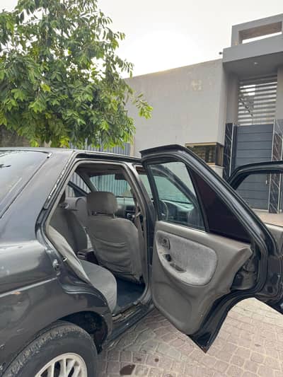 Nissan Sunny 1993