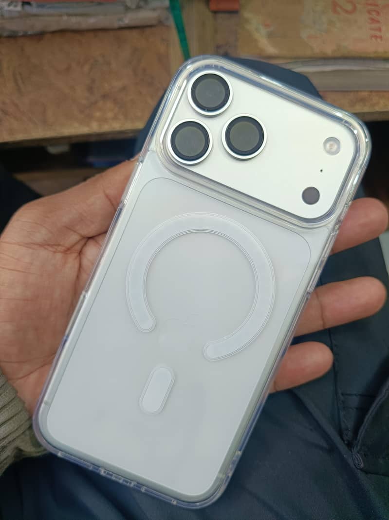 Apple iPhone 17 Pro Max 0