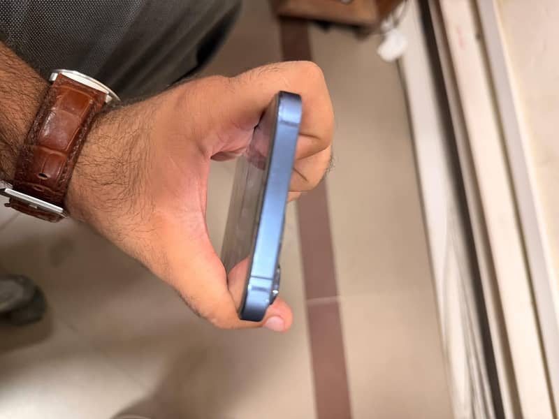 Apple iPhone 13 Pro Max 3