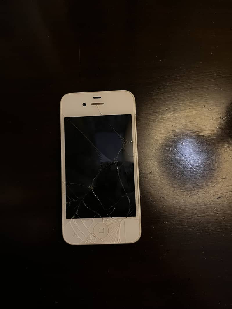 Apple iPhone 4s 1