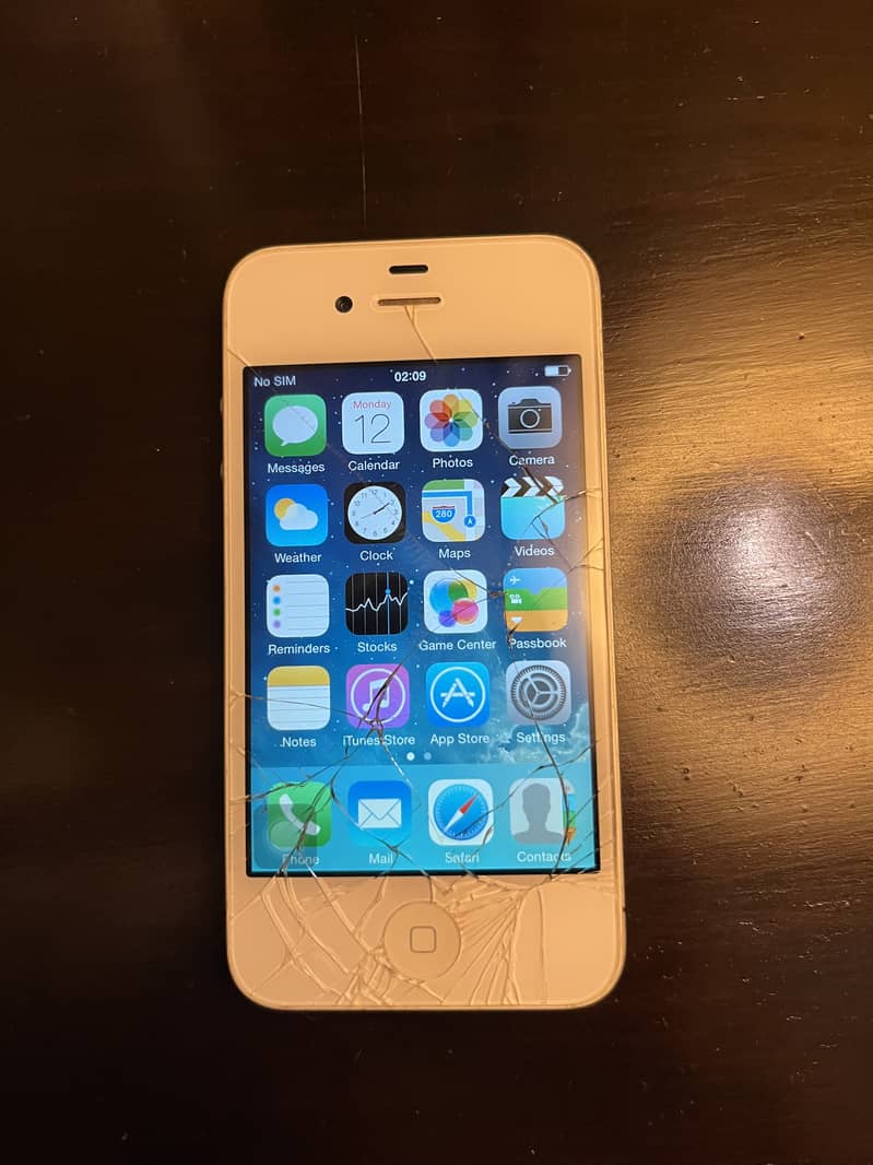 Apple iPhone 4s 2