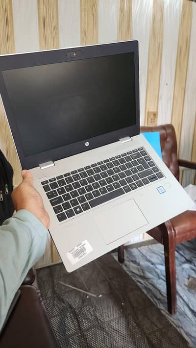 Hp probook 640 G4 | i3 8th |4gb ram |128 sd