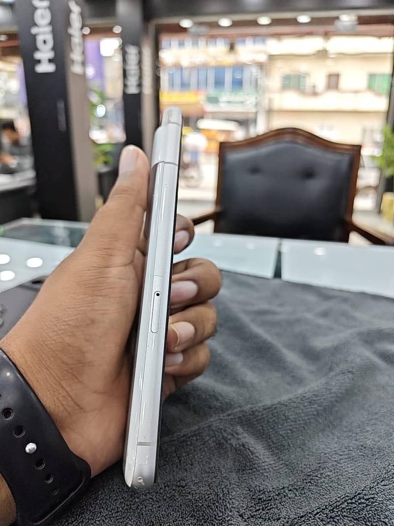 Google Pixel 7 2