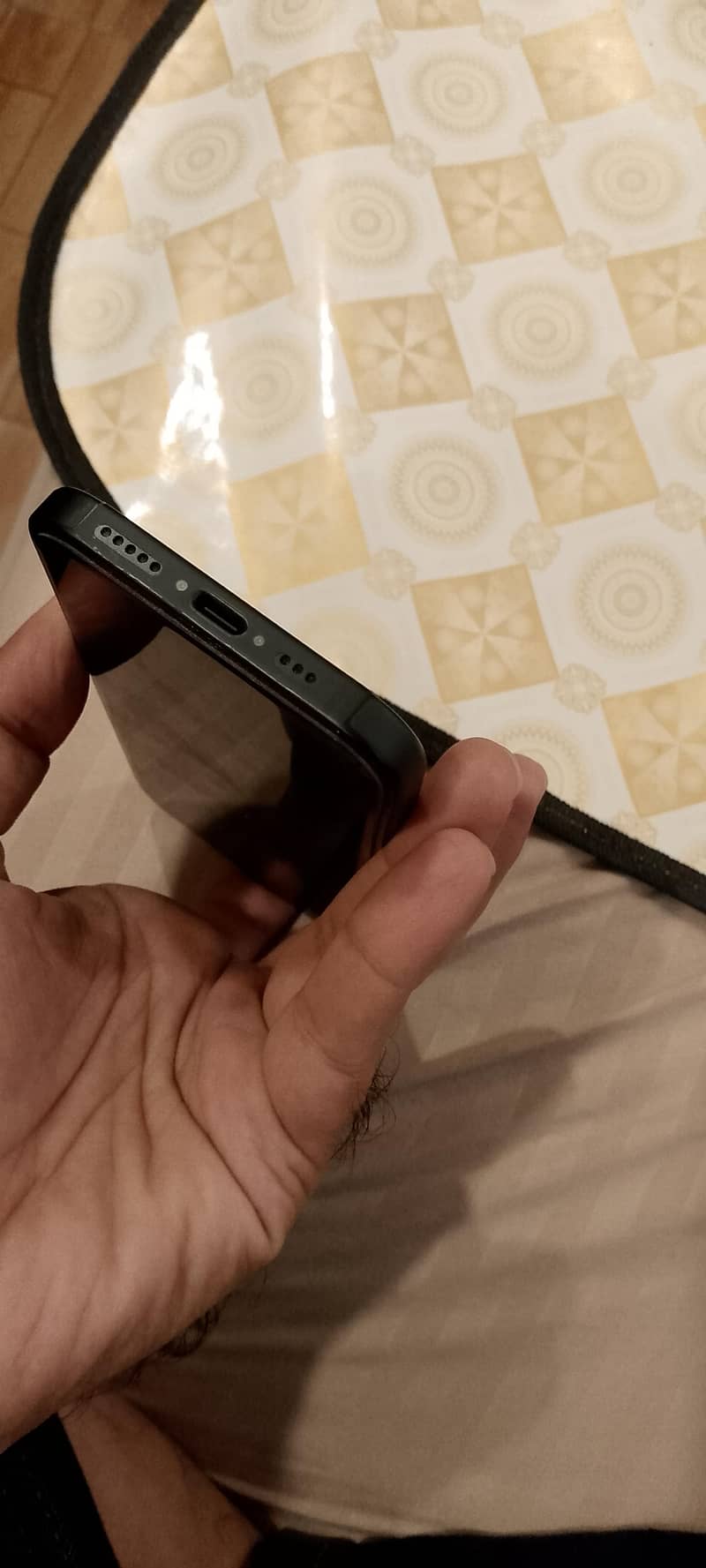 Apple iPhone 15 4
