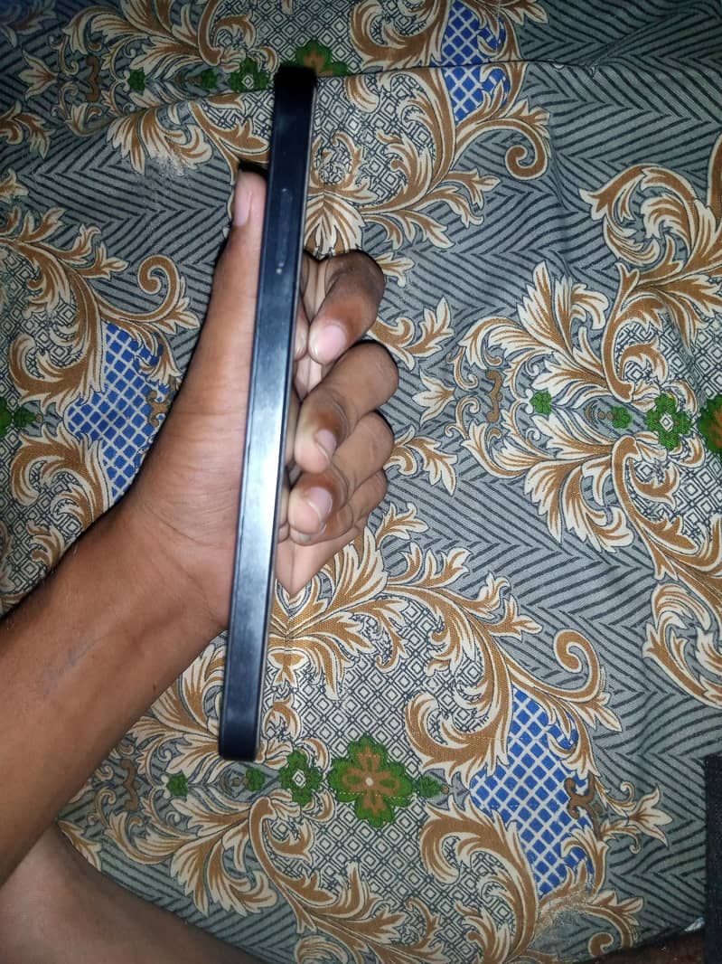 Apple iPhone X 4