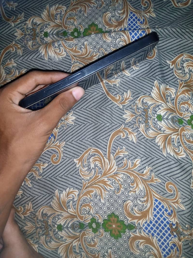 Apple iPhone X 6