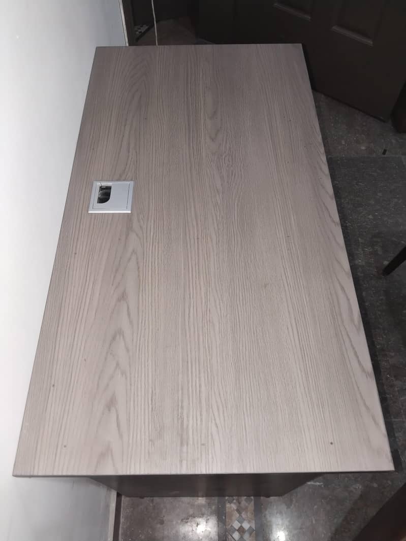 computer table 2