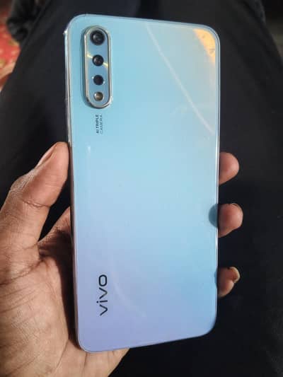 Vivo S1
