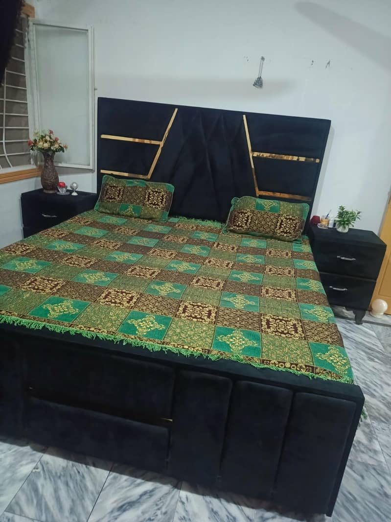 bed and singhar table 1