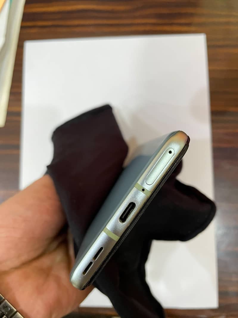 One Plus 9R 2
