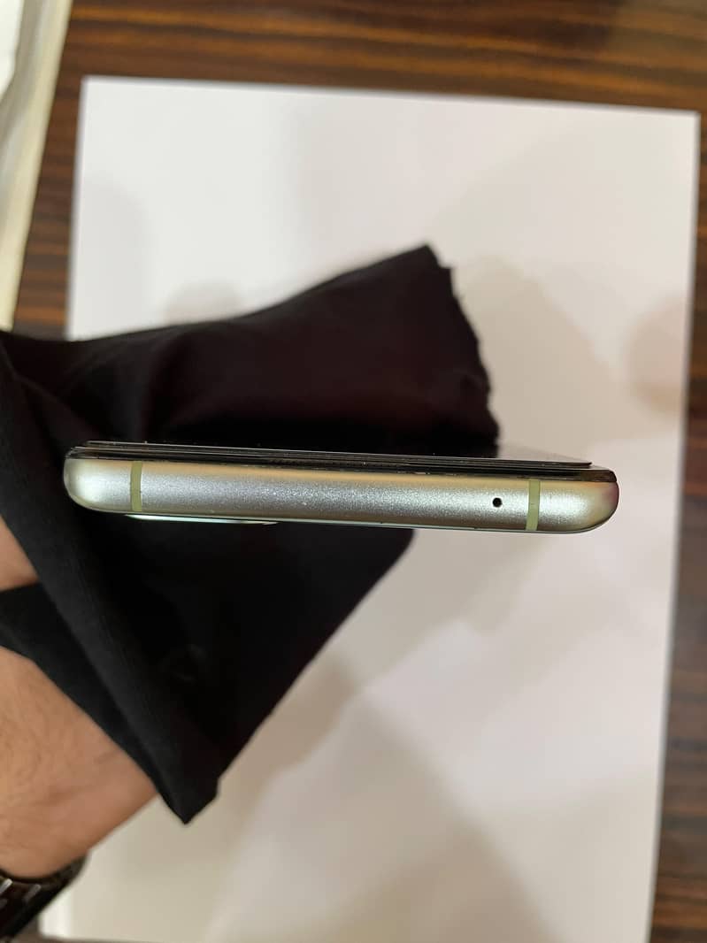 One Plus 9R 3