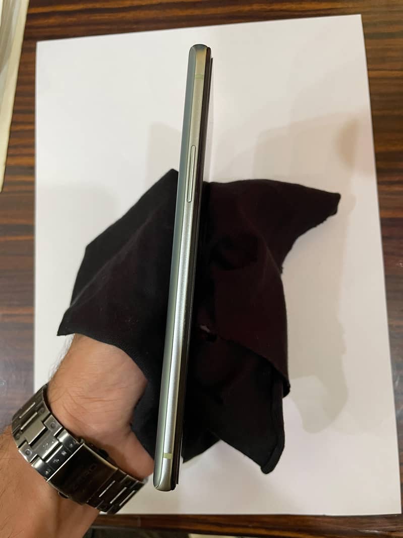 One Plus 9R 4