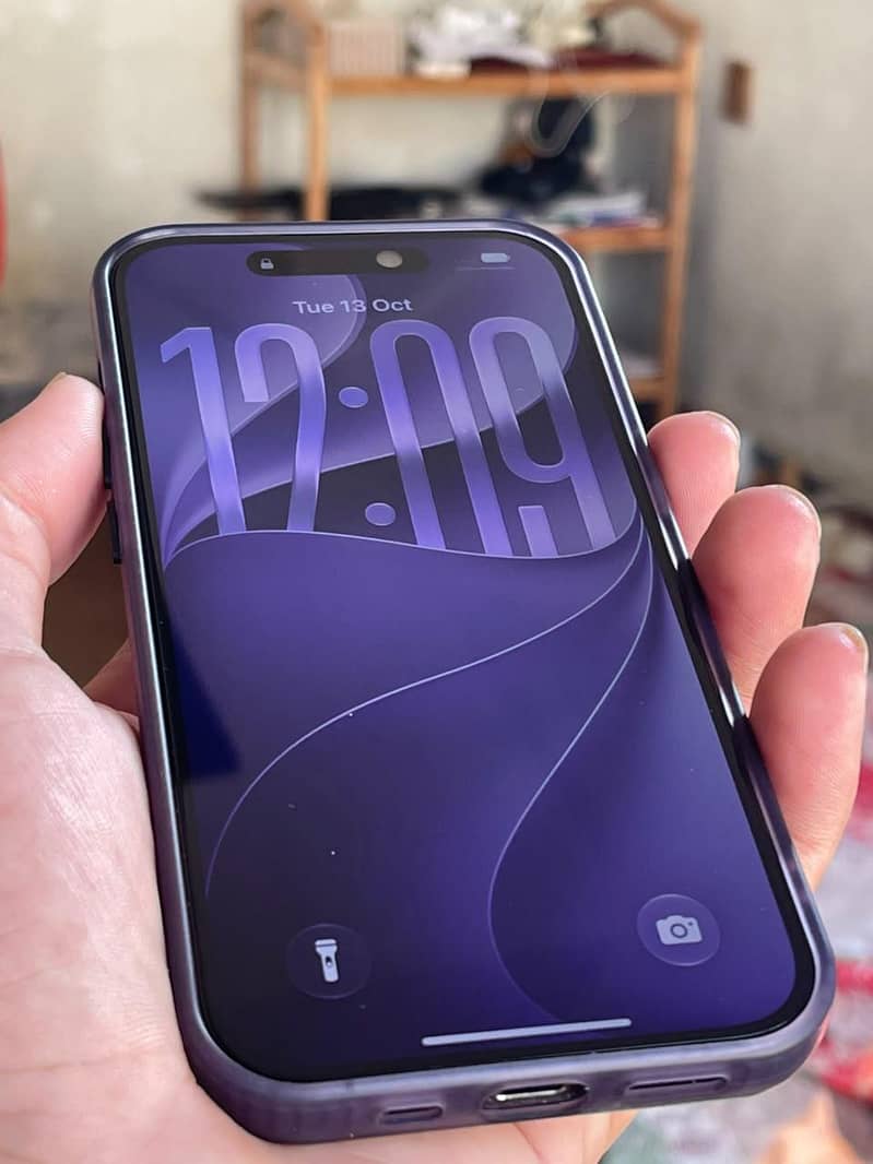 Apple iPhone 14 Pro 2