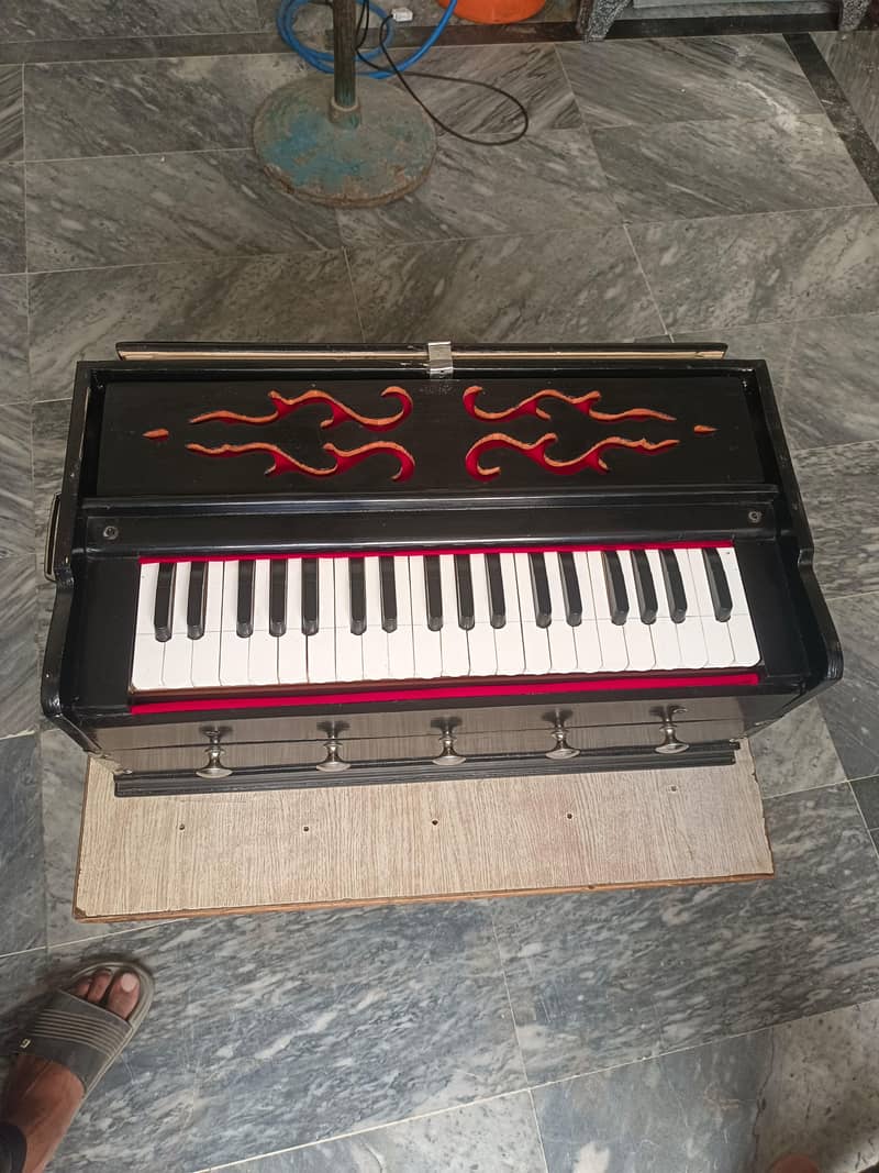 harmonium new condition 4
