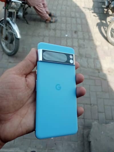 Google Pixel 8 Pro