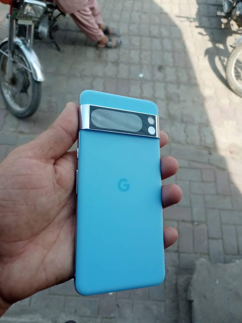Google Pixel 8 Pro 0