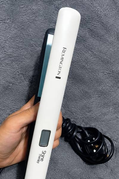 Original Remington Hair Straightener – Imported, Used