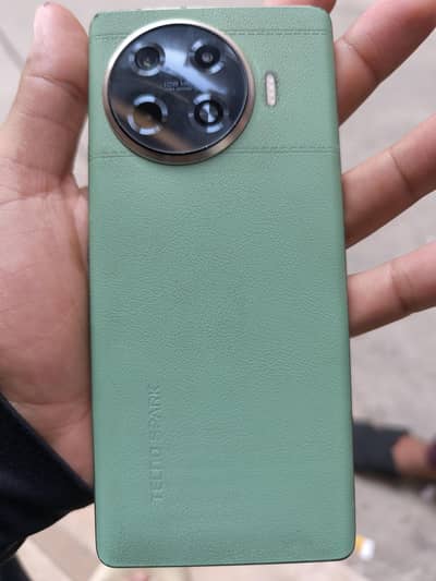 Tecno Spark 20 Pro Plus