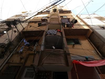 1500 Square Feet Flat Ideally Situated In Punjab Colony