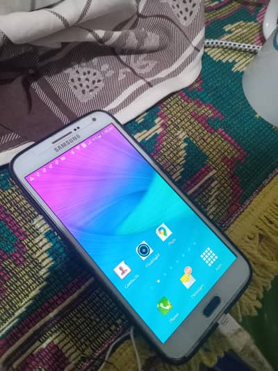 Samsung Mobile E7