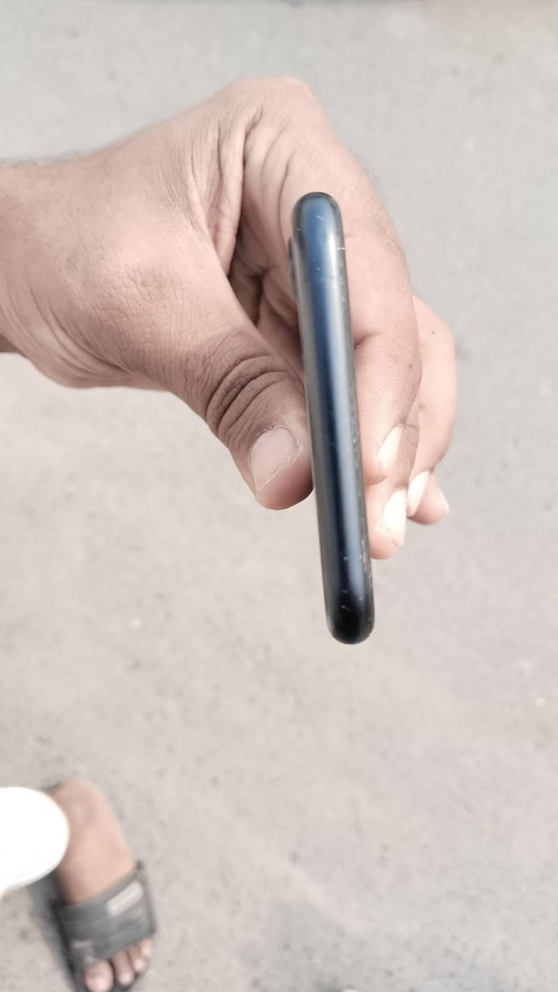 Apple iPhone SE 6