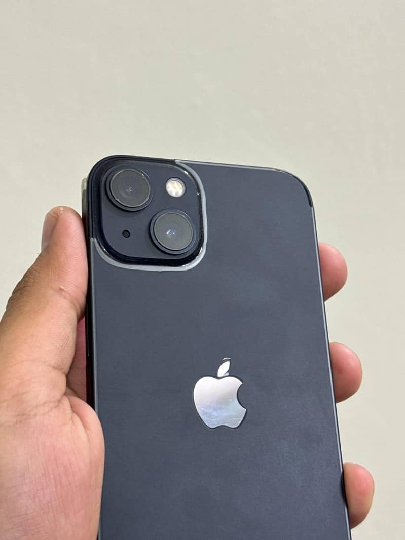 Apple iPhone 13 6