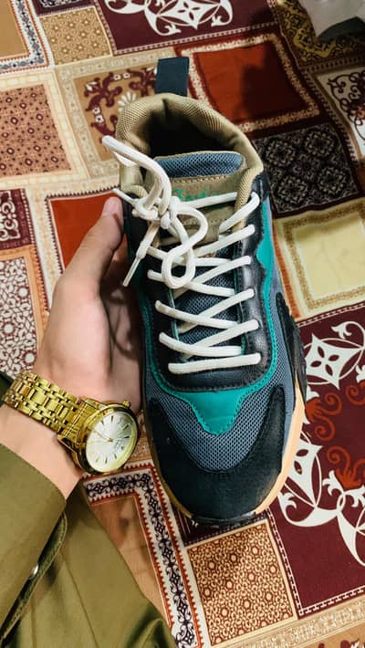 Brand name: Fashion, Imported shoes, Condition: 9/10