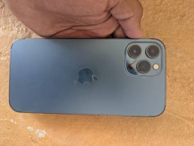Apple iPhone 12 Pro Max 10/10 lush condition water pack