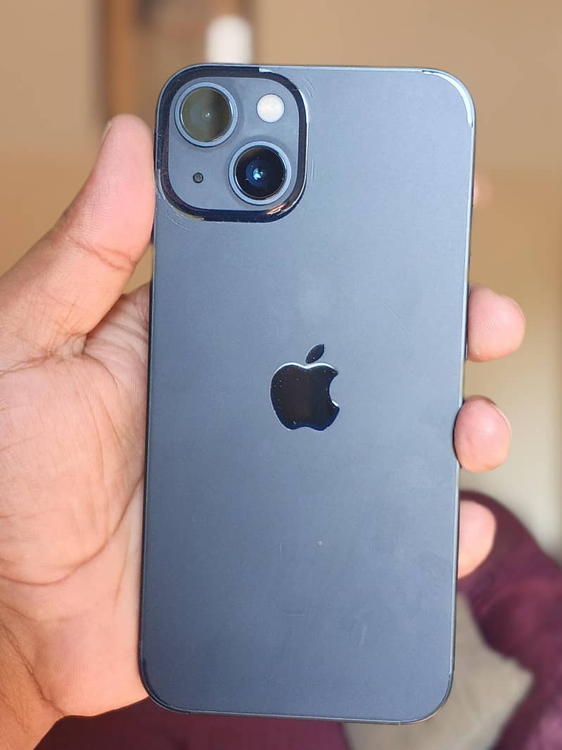 Apple iPhone 13 0