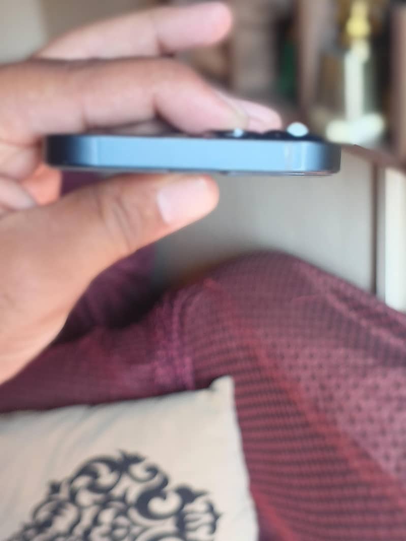 Apple iPhone 13 3