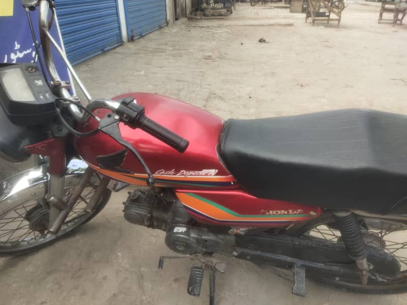 Honda CD 70 6