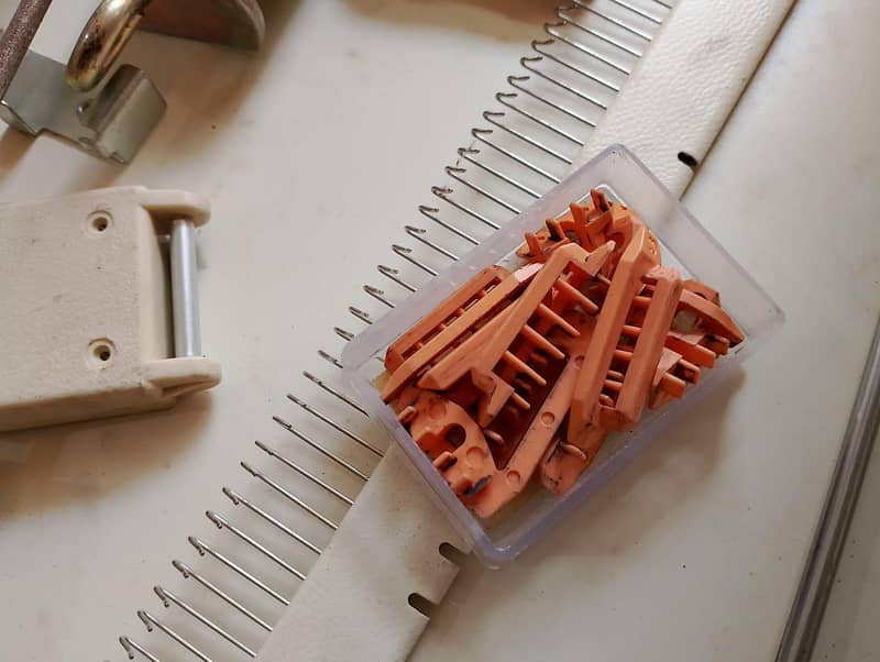 Knitting Machine 3