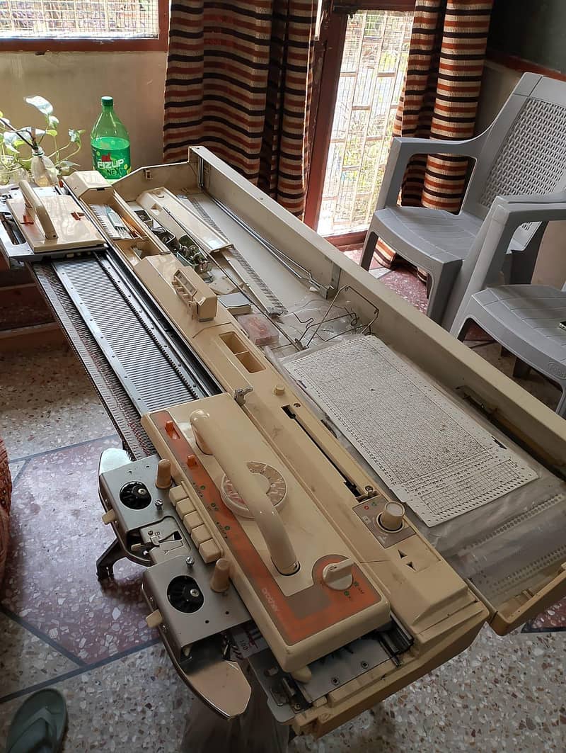 Knitting Machine 9