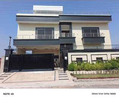 1 KANAL DOUBLE STORY BRAND NEW BEAUTIFUL HOUSE AVAILABLE FOR SALE IN LDA AVENUE 1