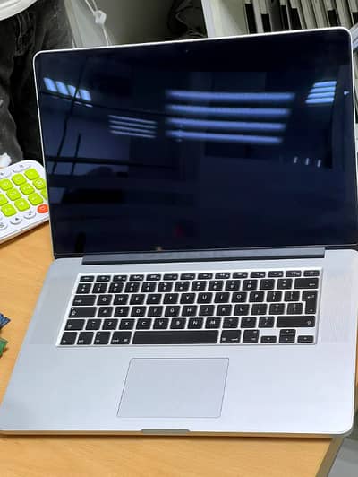 MacBook Pro 2015 | i7 | 16GB RAM | 512GB SSD | 15.3" |