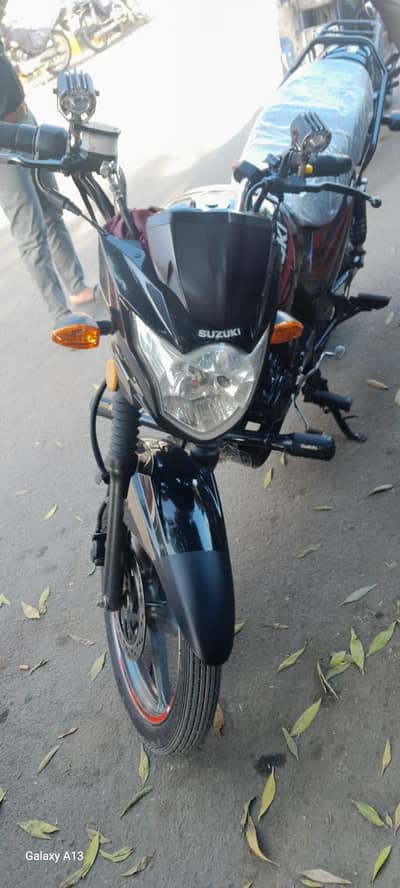 Suzuki GR 150 2024