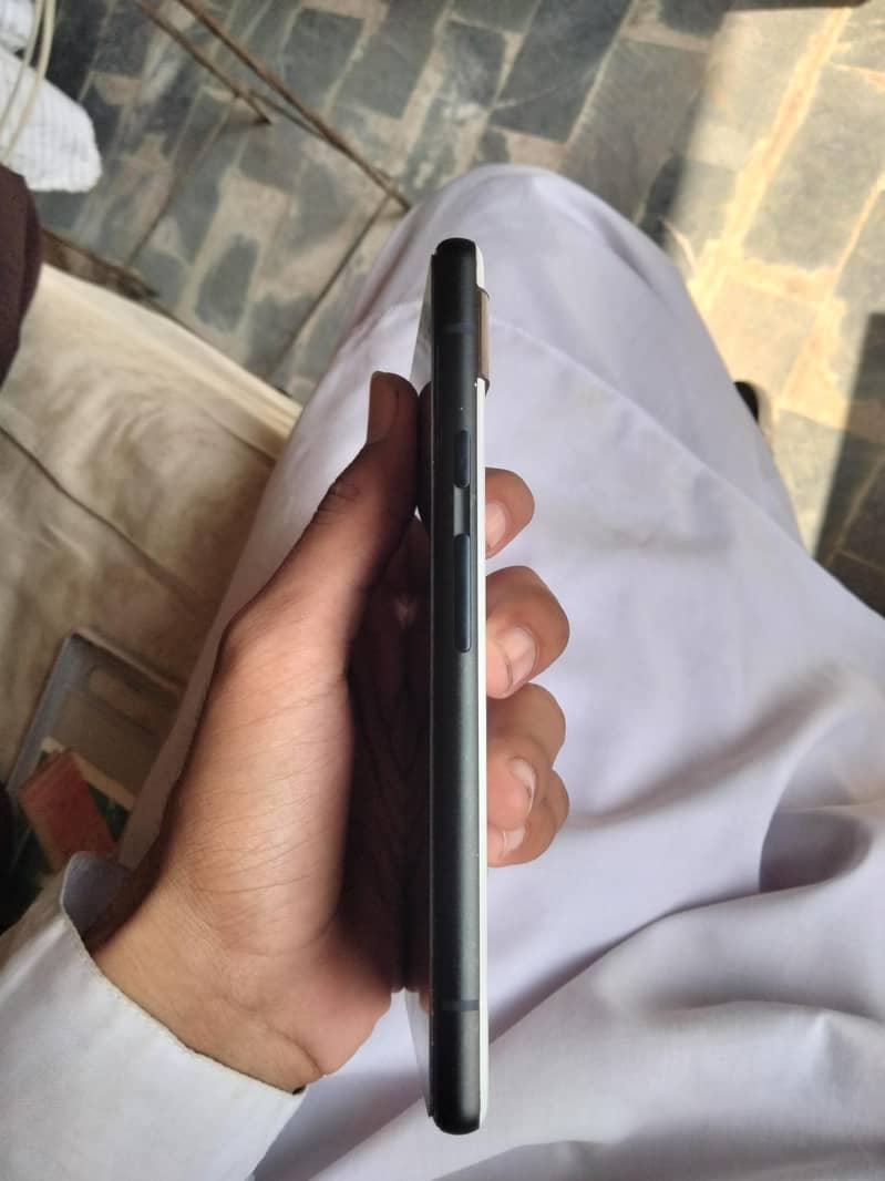Google Pixel 6a 1