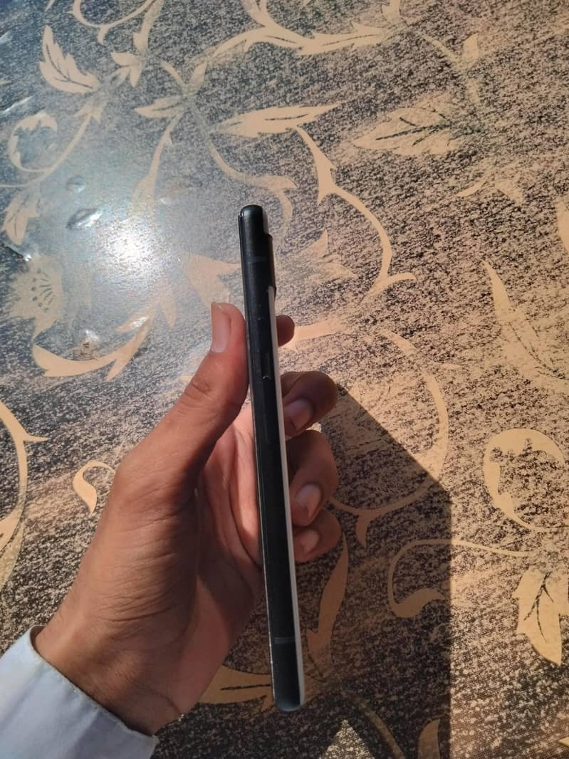 Google Pixel 6a 4