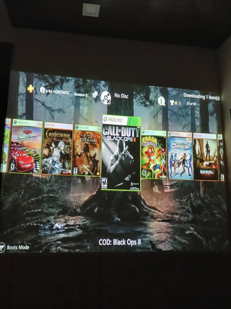 xbox 360 E 99 games, 2 controllers 9