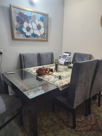  Premium Italian 6-Seater Dining Set – Moving Sale! 