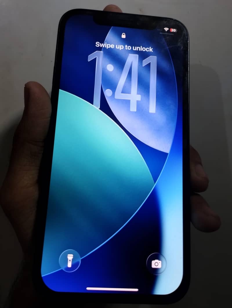 Apple iPhone 12 4