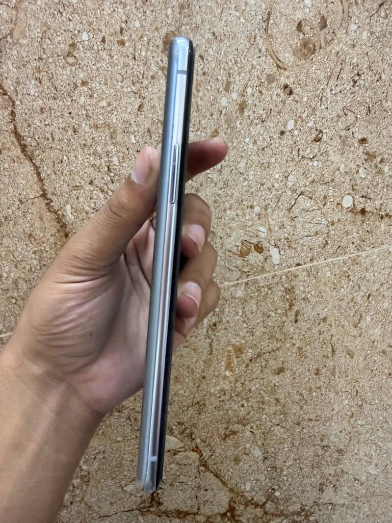 One Plus 8T 4