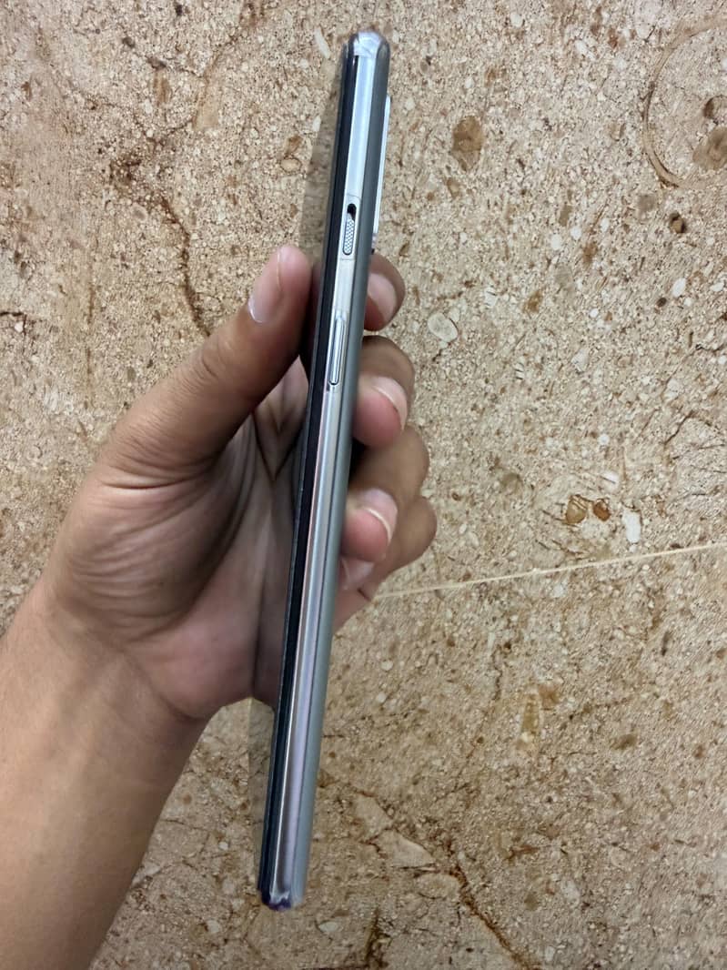 One Plus 8T 6