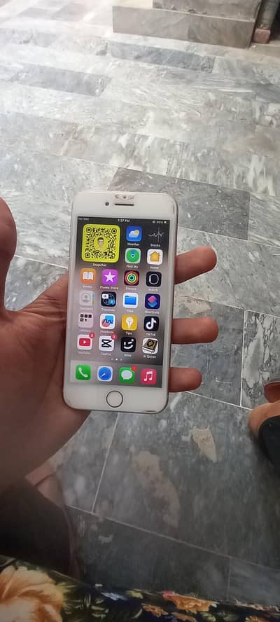 Apple iPhone 8