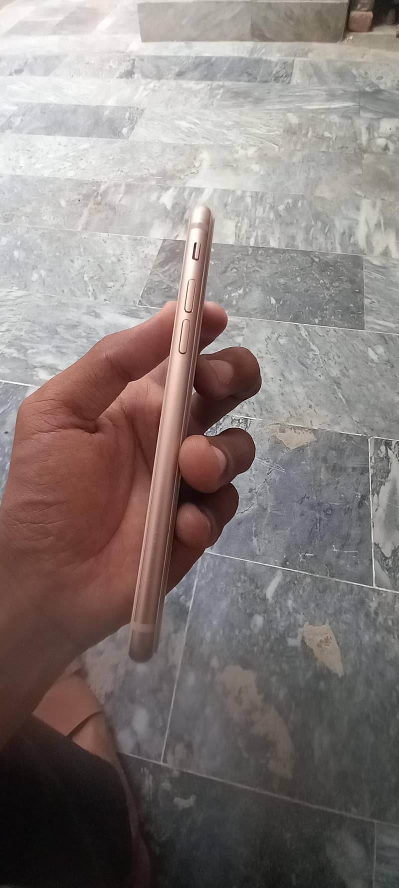 Apple iPhone 8 2