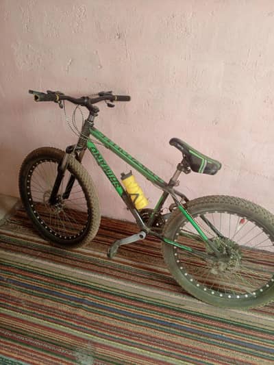 Bicycle gear jampar
