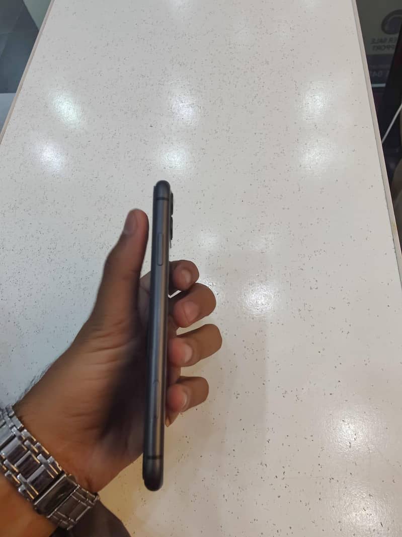 Apple iPhone 11 1