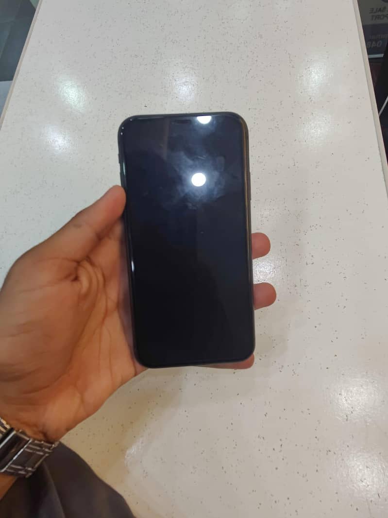 Apple iPhone 11 2