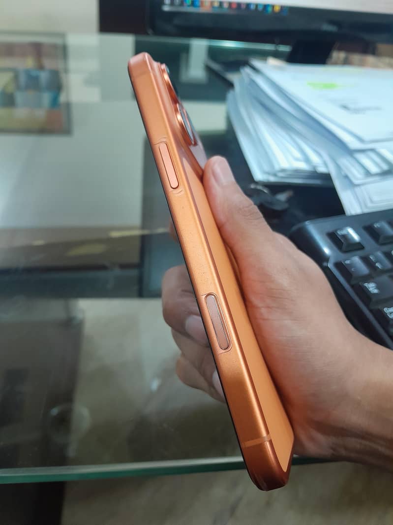 Apple iPhone 17 Pro Max JV 2