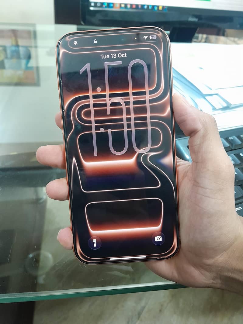 Apple iPhone 17 Pro Max JV 4